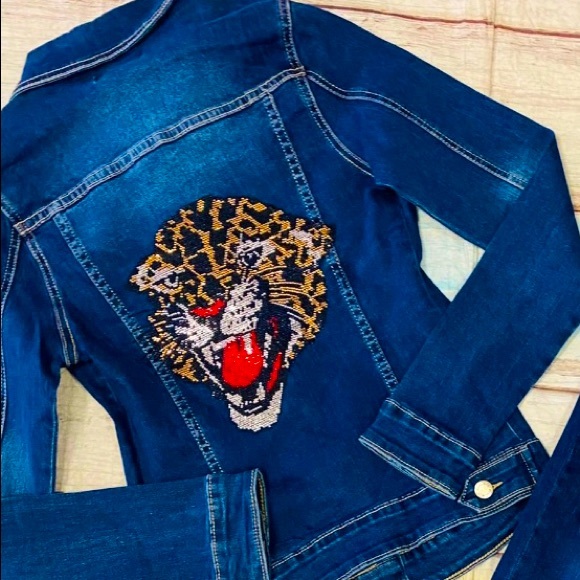 Vinizbena Jean Jacket - Picture 1 of 3